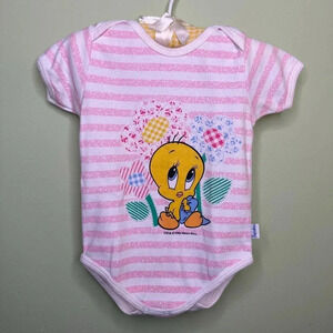 Vintage 1996 Gerber Girl's Looney Tunes Tweety Bird Onesie Size 12-18 months